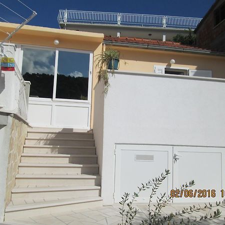Apartments Paula กอร์จูลา ภายนอก รูปภาพ